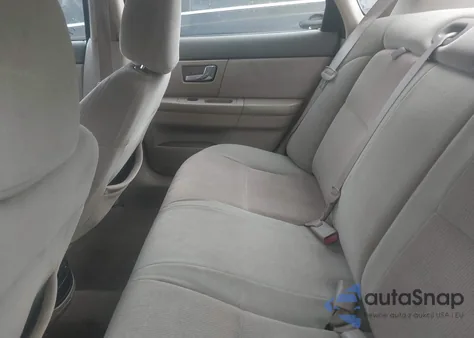 2001 Ford Taurus Ses z USA, uszkodzony, nr VIN 1FAFP55201G227894